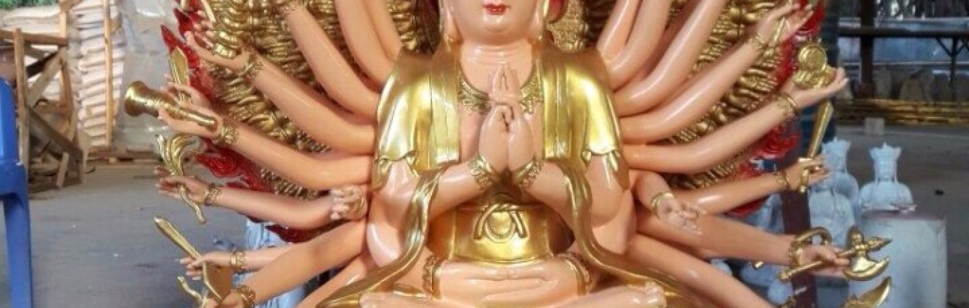Tượng Phật Ngàn Măt Ngàn tay