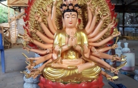 Tượng Phật Ngàn Măt Ngàn tay