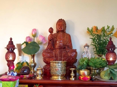 Hướng dẫn đặt Tượng Phật Composite theo kích thước bàn thờ và không gian thờ