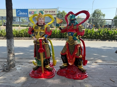 So sánh Tiêu Diện Hộ Pháp composite và các loại tượng hộ pháp khác