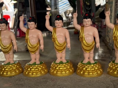 Tượng Phật Đản Sanh Composite: Ghi nhớ ngày Đức Phật ra đời & Ý nghĩa thỉnh thờ