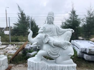 Khám Phá Tượng Phật Phổ Hiền Bằng Đá: Biểu Tượng Trí Tuệ Trong Phật Giáo